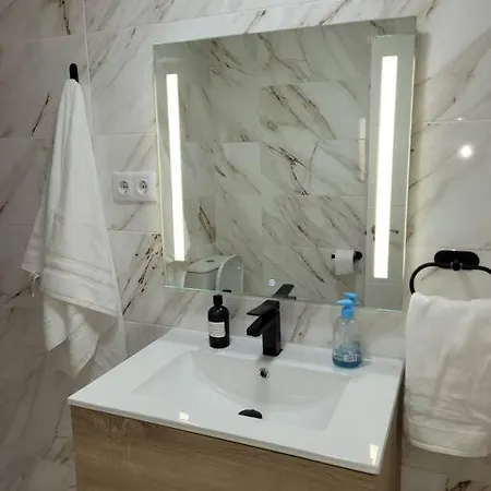 דירה Bajo Con Terraza Y Piscina טורבייחה