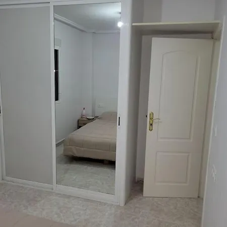 Bajo Con Terraza Y Piscina *