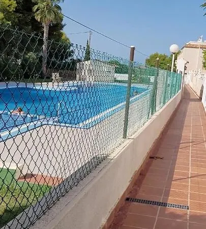 Bajo Con Terraza Y Piscina Апартаменты