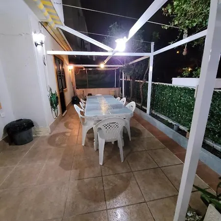 Bajo Con Terraza Y Piscina