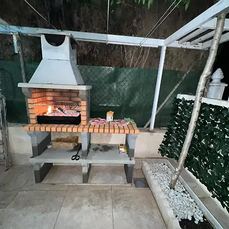 Bajo Con Terraza Y Piscina * טורבייחה