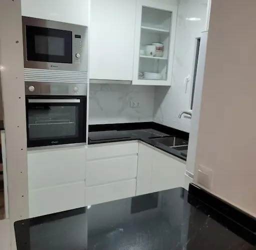 Bajo Con Terraza Y Piscina *