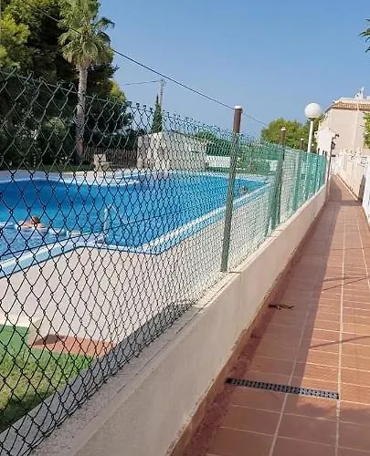 Bajo Con Terraza Y Piscina Apartment