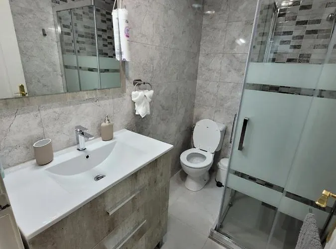 Apartment Bajo Con Terraza Y Piscina *