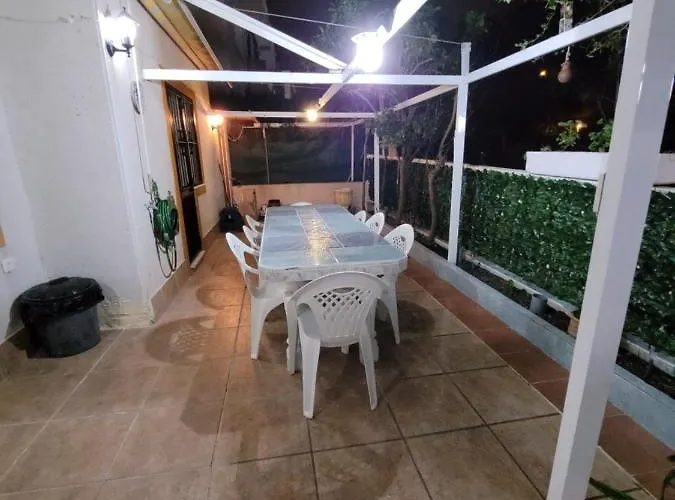 Bajo Con Terraza Y Piscina