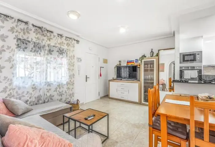 Bajo Con Terraza Y Piscina Apartment