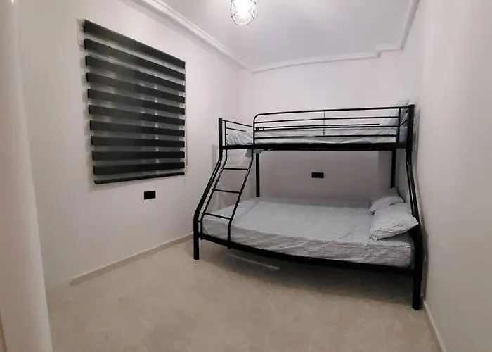 Bajo Con Terraza Y Piscina