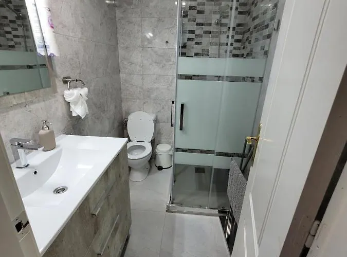 Bajo Con Terraza Y Piscina *